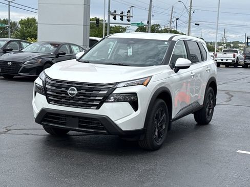 New 2026 Nissan Rogue SV AWD/4WD image 9
