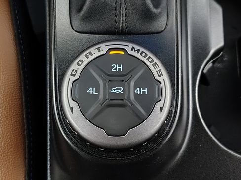 Used 2023 Ford Bronco Outer Banks image 39