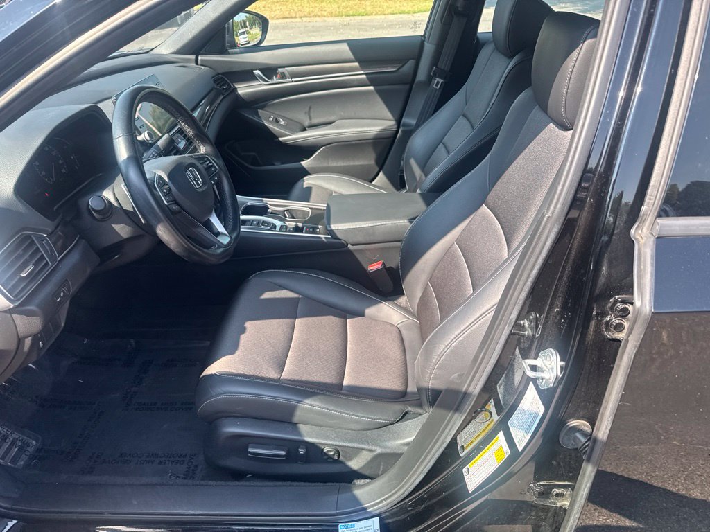 Used 2022 Honda Accord Sport image 9