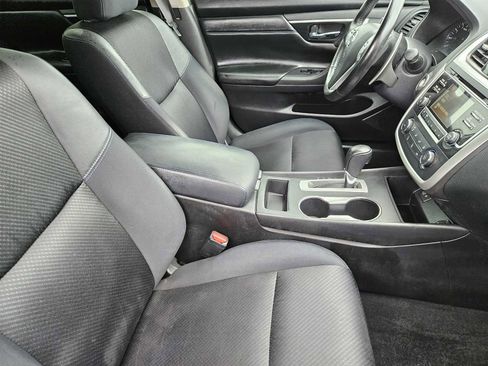 Used 2017 Nissan Altima 2.5 SR image 14