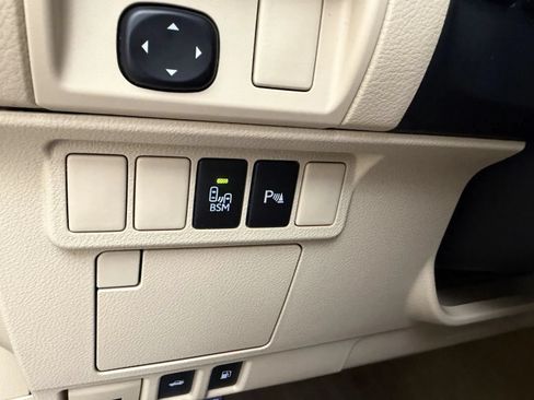 Used 2015 Lexus ES 350 w/ Luxury Package FWD image 15