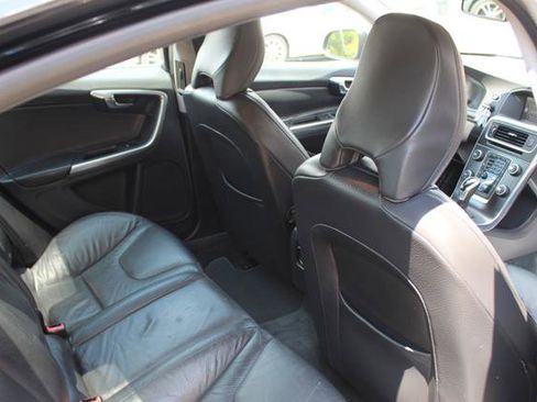 Used 2014 Volvo S60 T5 image 27
