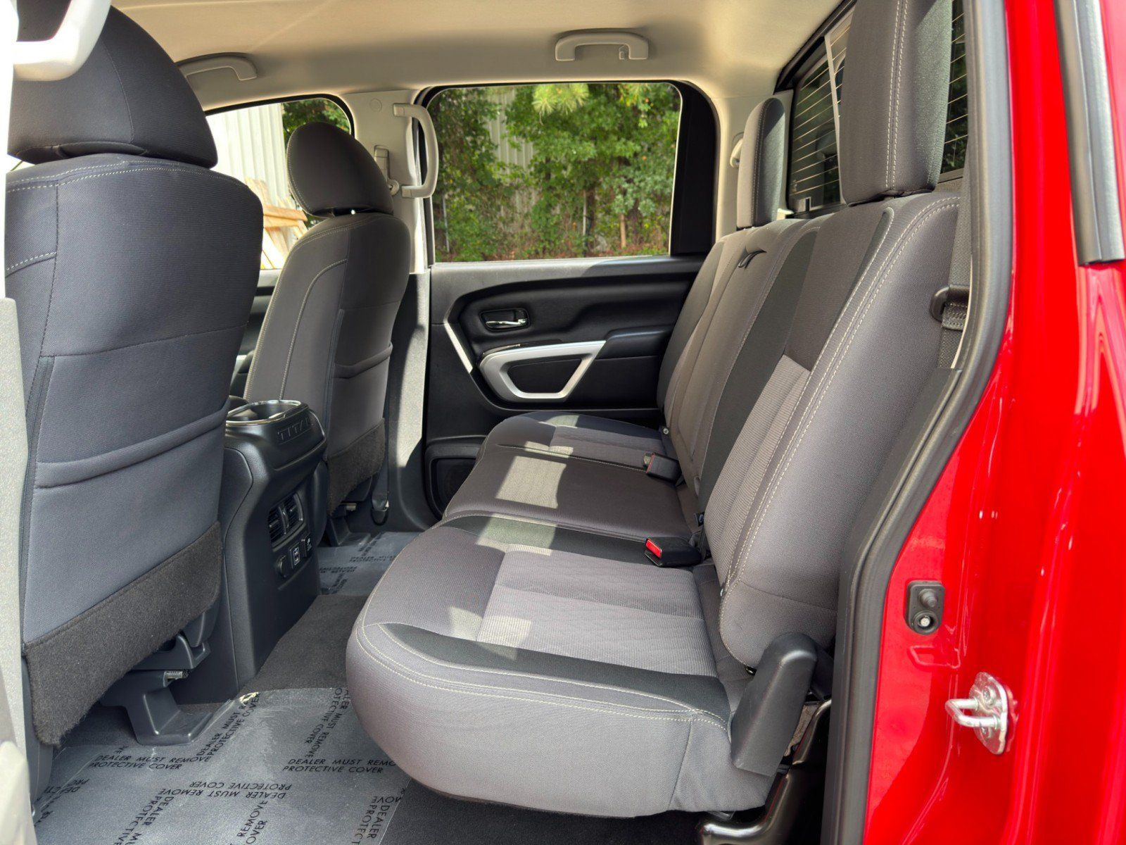 Used 2021 Nissan Titan SV w/ SV Convenience Package RWD image 33