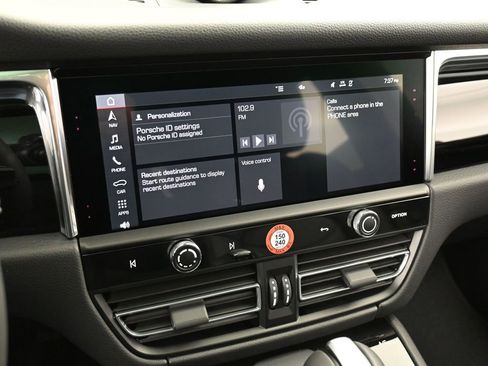 New 2026 Porsche Macan S AWD/4WD image 21