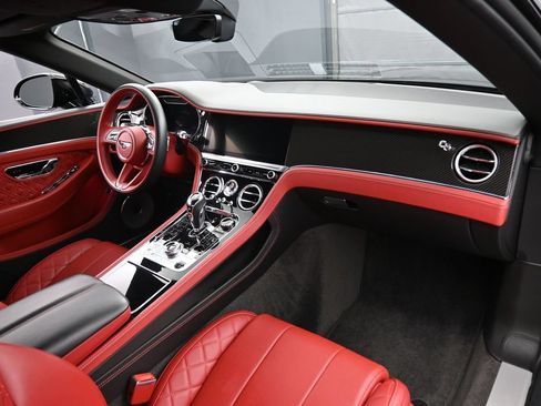 Certified 2022 Bentley Continental GT AWD/4WD image 30