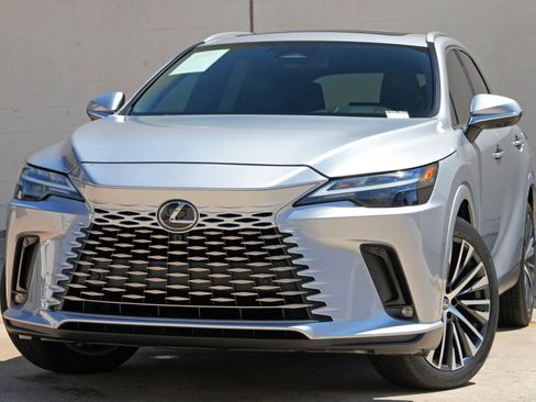 Used 2023 Lexus RX 350 Premium Plus w/ Cold Area Package FWD image 3