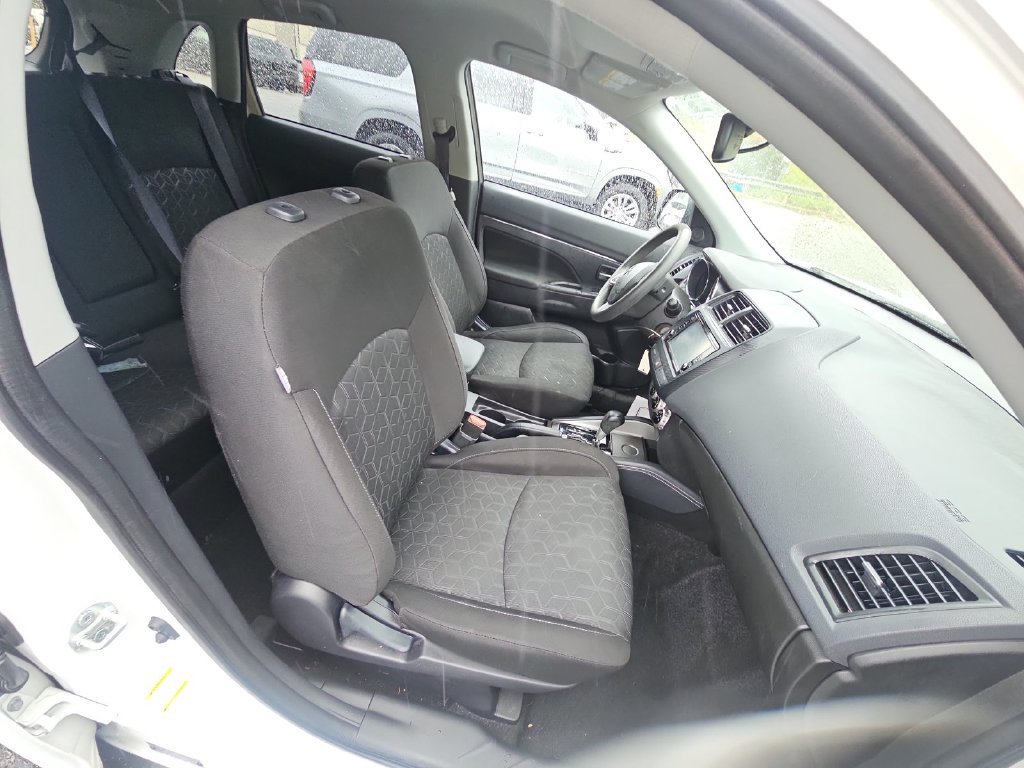 Used 2021 Mitsubishi Outlander Sport FWD image 5