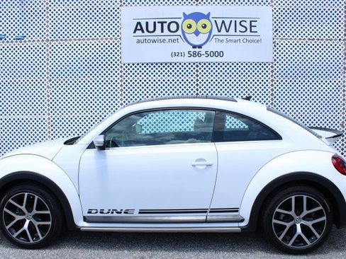 Used 2018 Volkswagen Beetle 2.0T Dune FWD image 2