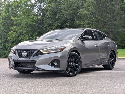 Used 2022 Nissan Maxima SR w/ Sport Mat Group FWD image 1