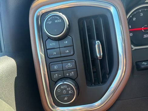 Used 2023 Chevrolet Silverado 2500 High Country w/ Z71 Off-Road Package AWD/4WD image 20