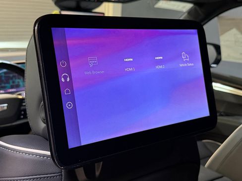 New 2026 Cadillac Escalade ESV Luxury w/ Touring Package image 51