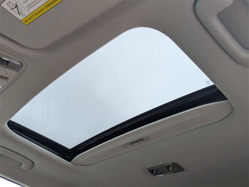 Used 2024 Kia Soul EX image 23