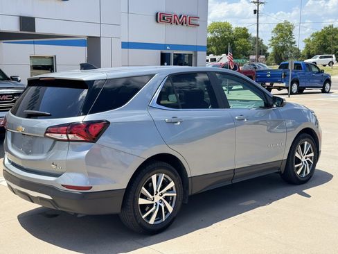 Used 2024 Chevrolet Equinox LT FWD image 7