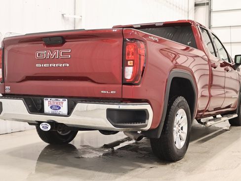 Used 2020 GMC Sierra 1500 SLE w/ SLE Value Package image 10