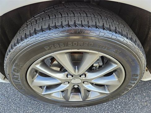 Used 2018 Dodge Durango GT w/ Premium Group image 19