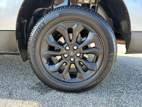 Used 2023 Ford Maverick XLT w/ XLT Luxury Package image 19