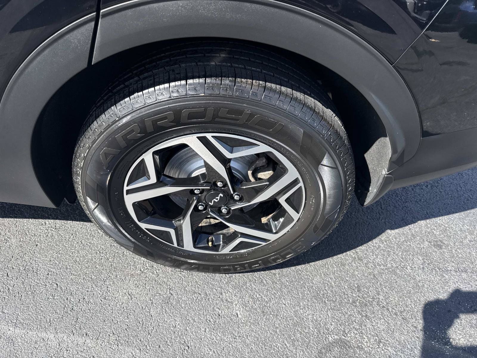 Used 2023 Kia Sportage LX AWD/4WD image 13