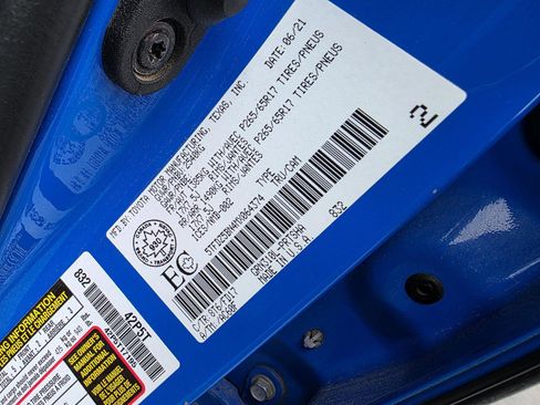 Used 2021 Toyota Tacoma TRD Sport image 26