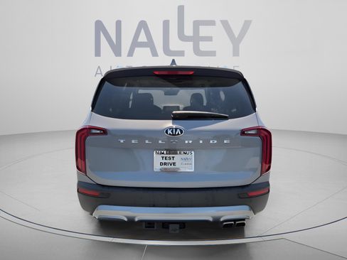 Used 2020 Kia Telluride EX w/ EX Premium Package FWD image 4
