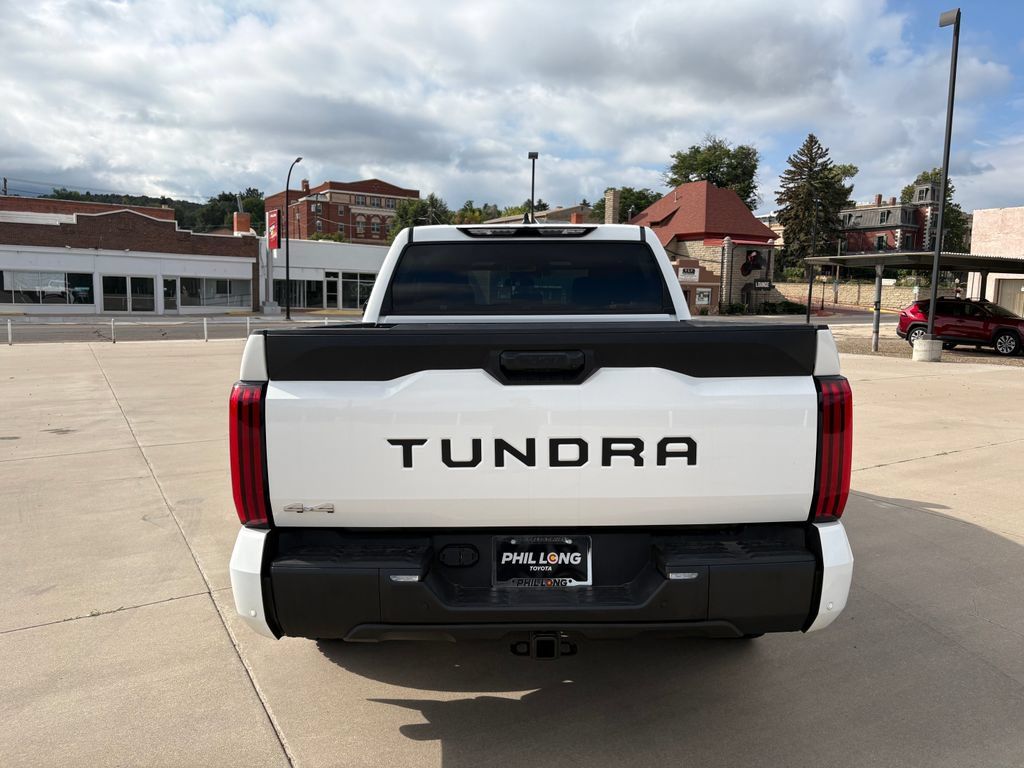 Used 2026 Toyota Tundra SR5 w/ SR5 Convenience Package AWD/4WD image 5