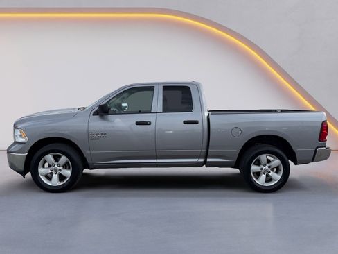 Used 2024 RAM 1500 Classic SLT image 6