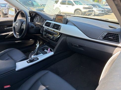 Used 2016 BMW 320i xDrive Sedan AWD/4WD image 9