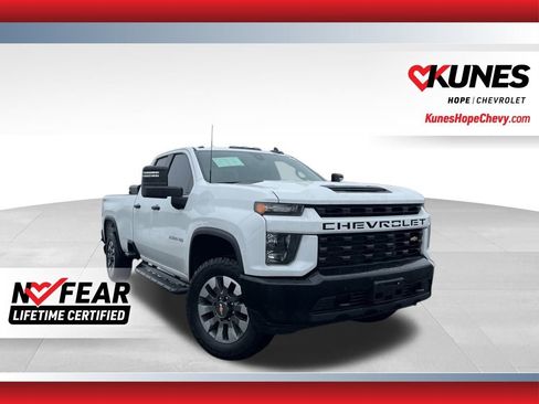 Used 2022 Chevrolet Silverado 2500 Custom w/ Custom Value Package image 1