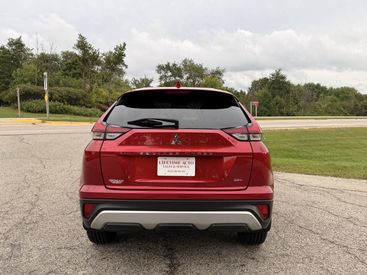 Used 2022 Mitsubishi Eclipse Cross AWD image 4