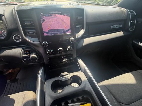 Used 2019 RAM 1500 Big Horn AWD/4WD image 3
