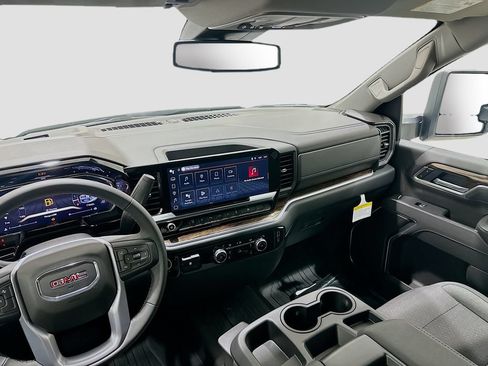 New 2026 GMC Sierra 2500 SLE AWD/4WD image 23