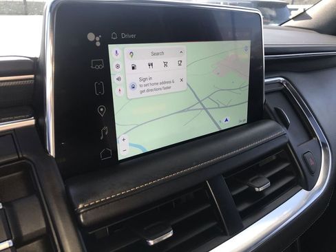 Used 2024 GMC Yukon AT4 w/ Technology Package image 16