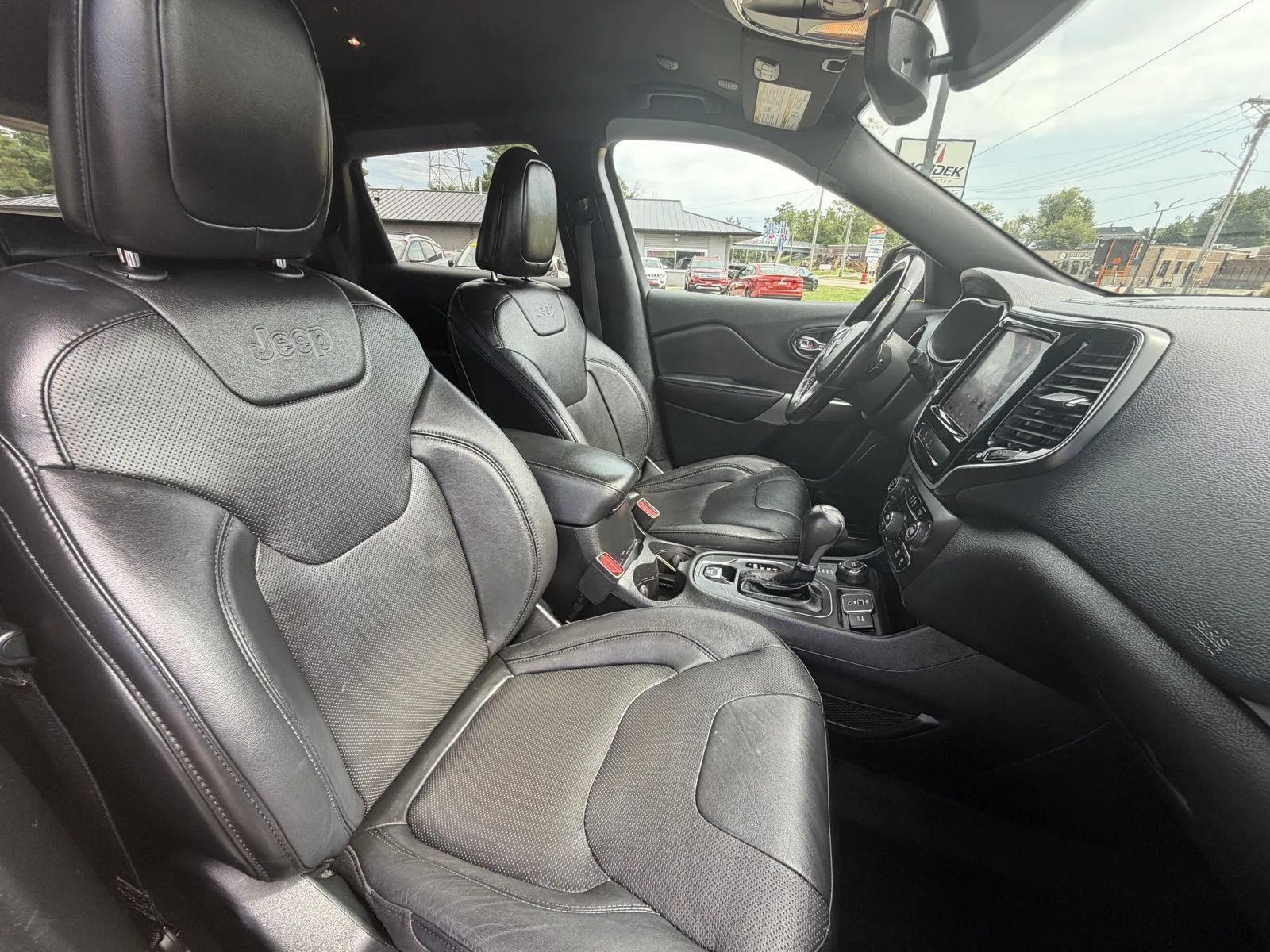 Used 2020 Jeep Cherokee High Altitude AWD/4WD image 15