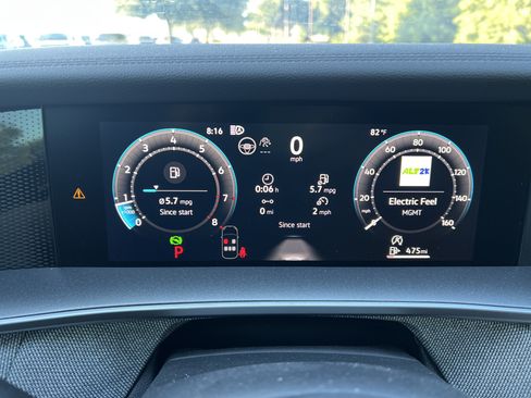 Used 2026 Volkswagen Tiguan S FWD image 18