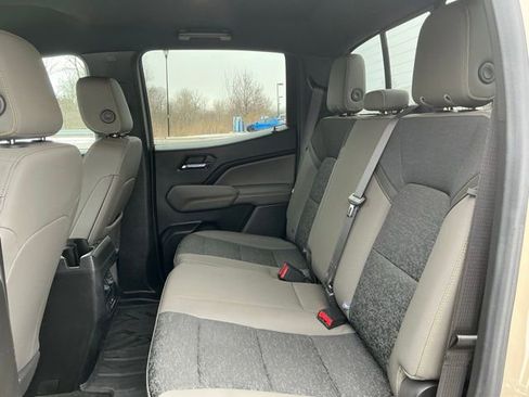 Used 2024 Chevrolet Colorado ZR2 w/ Technology Package image 37