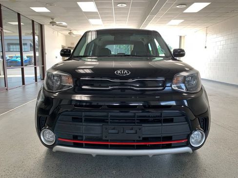 Used 2019 Kia Soul ! FWD image 3