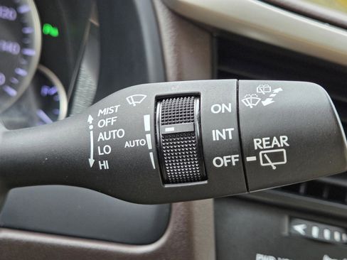 Used 2019 Lexus RX 450h AWD image 19