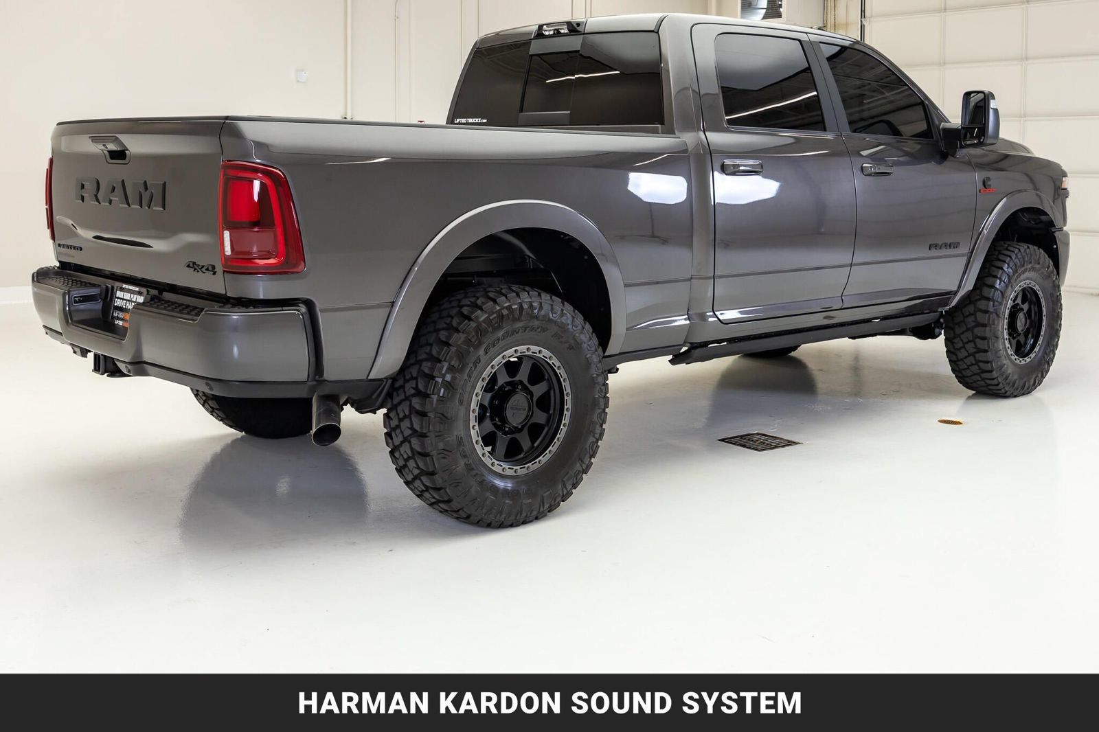 Used 2026 RAM 2500 Limited AWD/4WD image 9