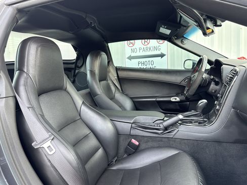 Used 2011 Chevrolet Corvette Grand Sport w/ Preferred Equipment Group image 31