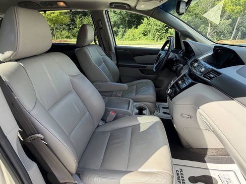 Used 2011 Honda Odyssey EX-L image 22