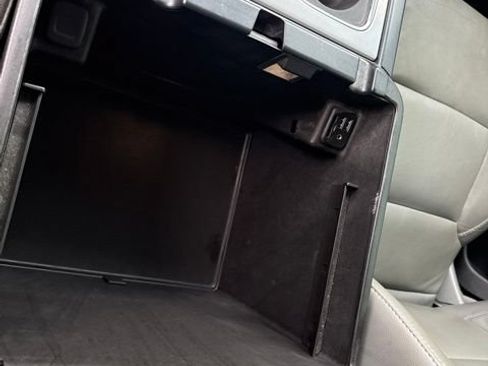 Used 2014 GMC Sierra 1500 SLT w/ SLT Preferred Package AWD/4WD image 26