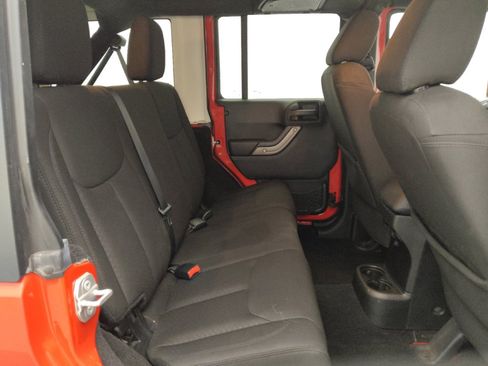 Used 2015 Jeep Wrangler Unlimited Sport w/ Quick Order Package 24S AWD/4WD image 19