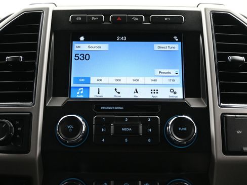 Used 2019 Ford F250 Lariat w/ Lariat Value Package image 29