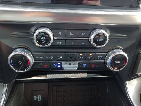 Used 2023 Ford F150 Lariat w/ Equipment Group 502A High AWD/4WD image 25