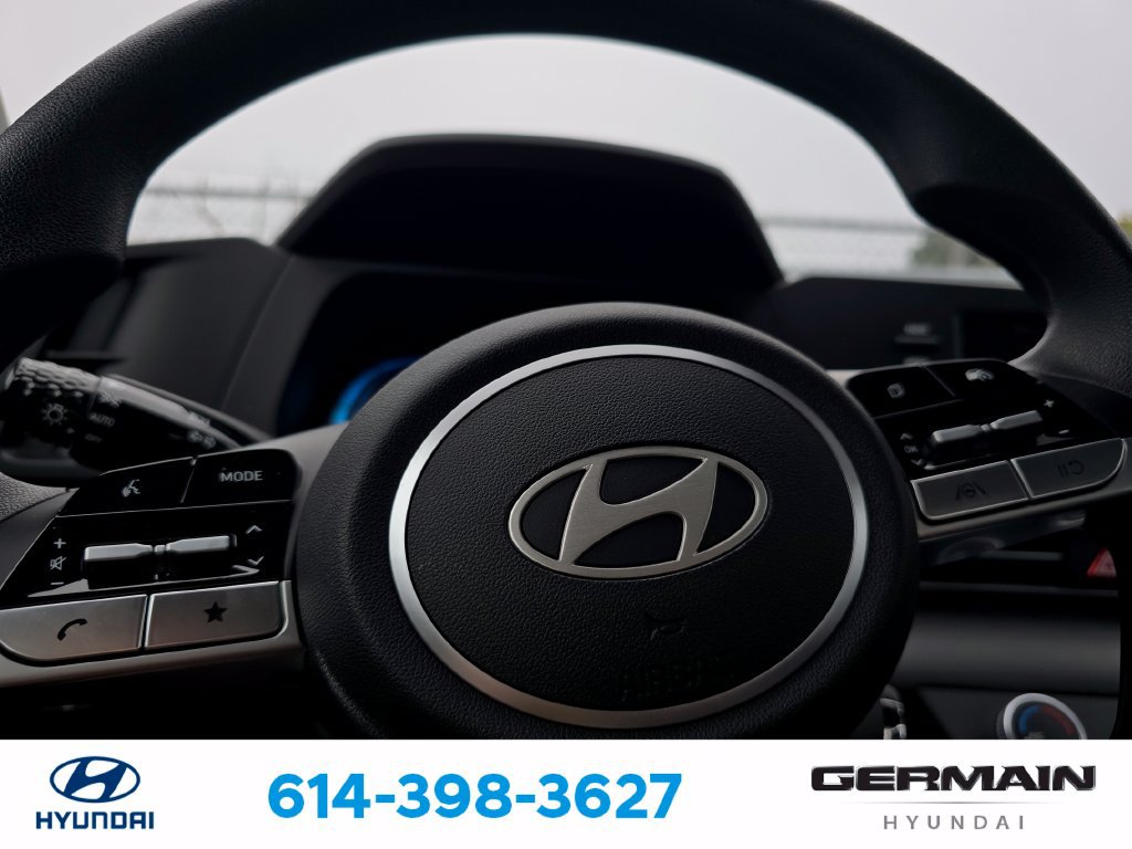 Certified 2026 Hyundai Elantra SE FWD image 22