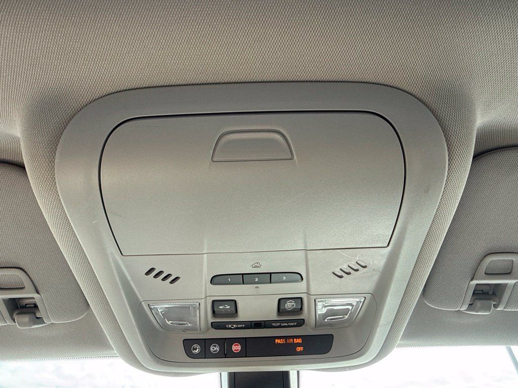 Certified 2018 Chevrolet Equinox LT FWD image 18
