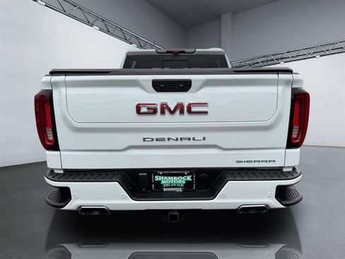 Used 2022 GMC Sierra 1500 Denali w/ Technology Package AWD/4WD image 6