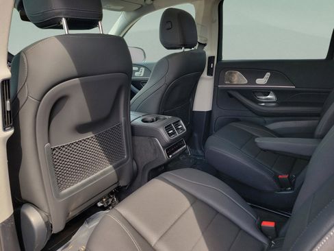 Certified 2026 Mercedes-Benz GLS 450 4MATIC image 11