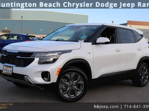 Used 2024 Kia Seltos LX image 9