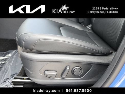 Used 2026 Kia Sportage EX w/ EX Panorama Roof Package FWD image 18
