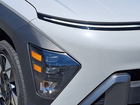 Used 2024 Hyundai Kona SEL AWD/4WD image 10